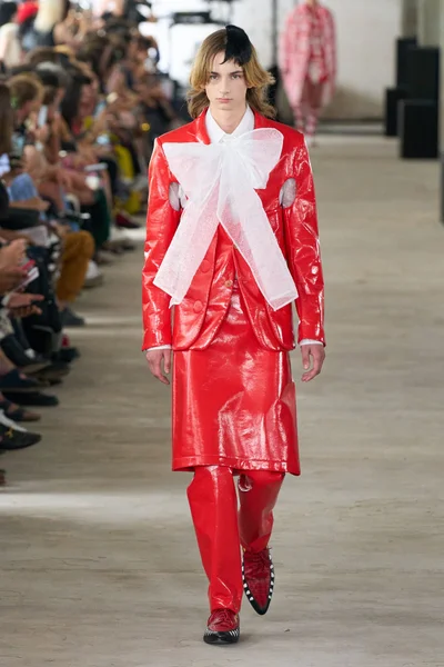 Look 13